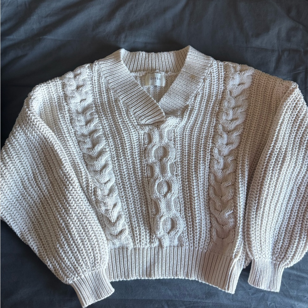 DISSH V-Neck Cable Knit Sweater - Cream